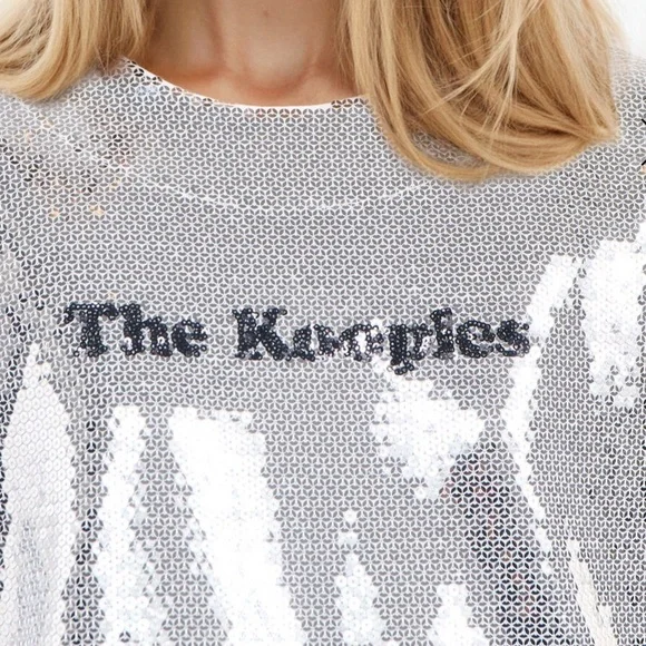 *NEW* THE KOOPLES SILVER SEQUINED TEE LARGE - Picture 3 of 9